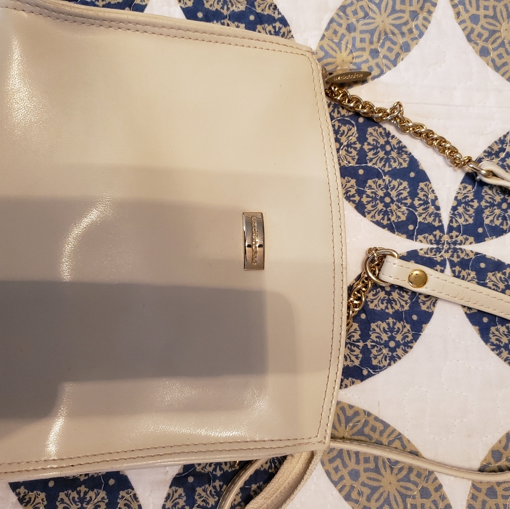 Shoulder purse